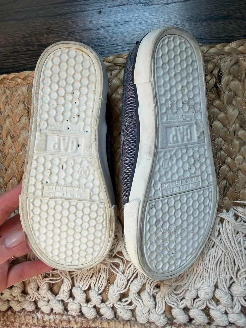 Gap toddler slip on sneakers
